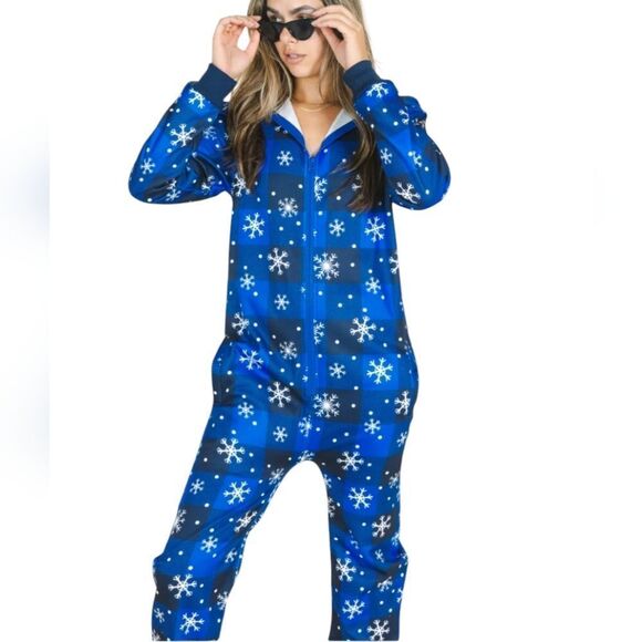 581 NWT Shinesty The In A Flurry Snowflake Buffalo Check Onesie XL - Picture 1 of 8